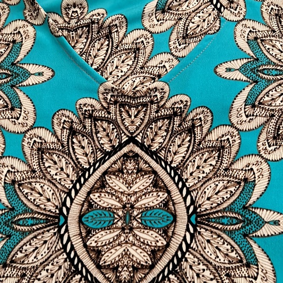 Alfani top, aqua / cream / black print, size PL EUC! - Picture 3 of 5